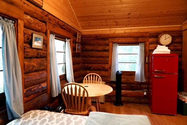 Hope Alaska'S Bear Creek Lodge Екстериор снимка