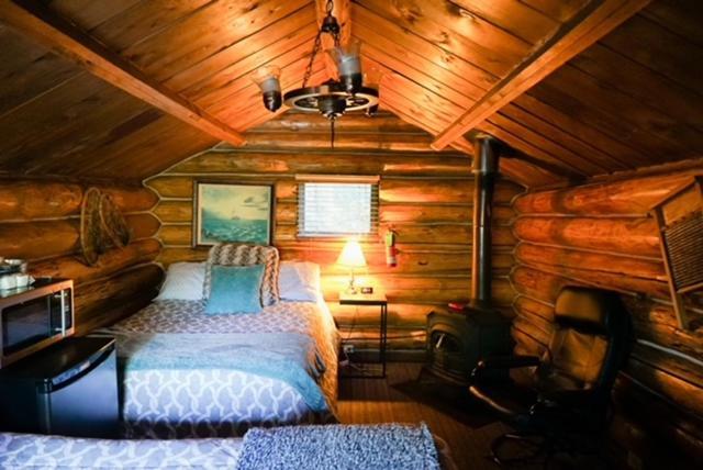 Hope Alaska'S Bear Creek Lodge Екстериор снимка